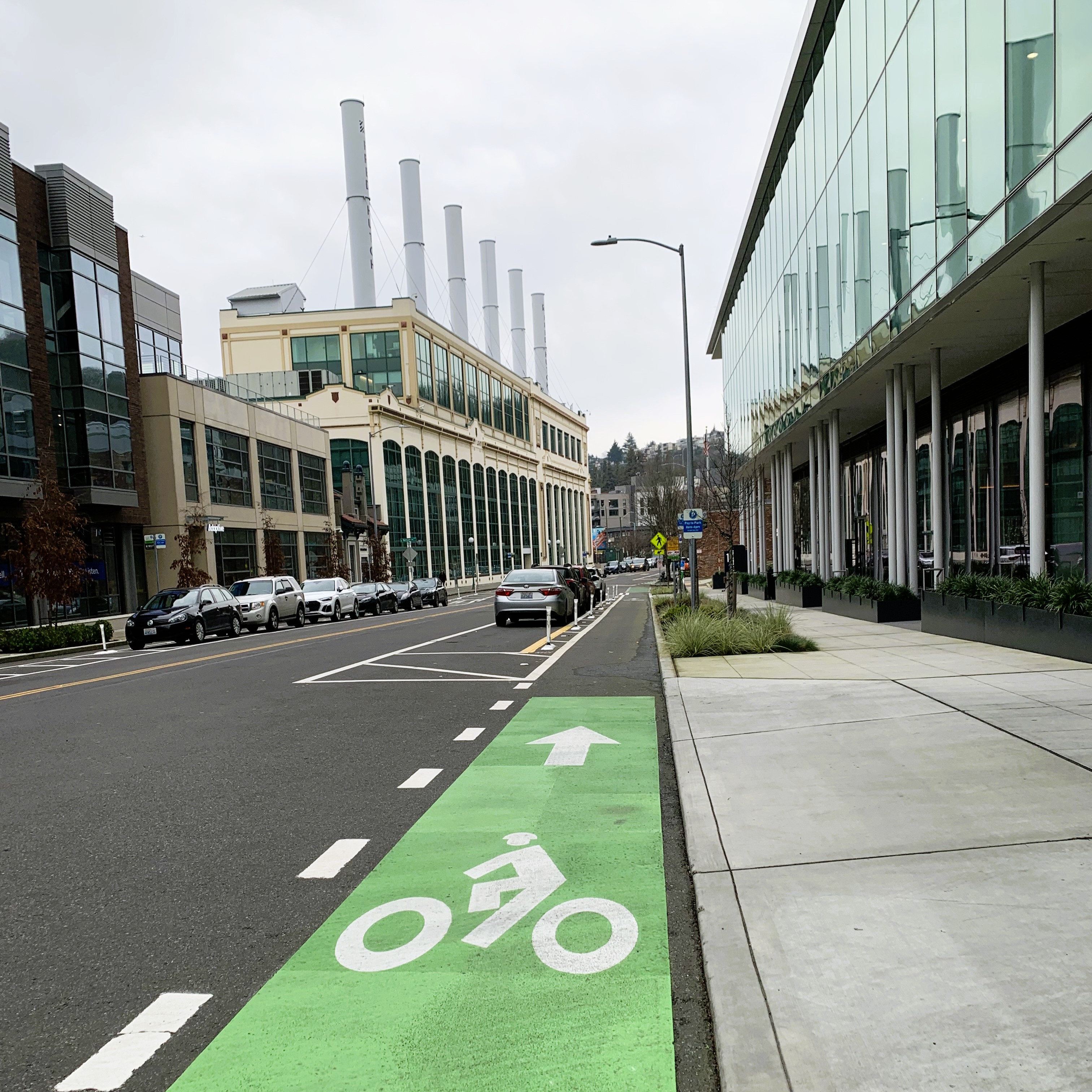 Eastlake Avenue near the Fred Hutch cancer center